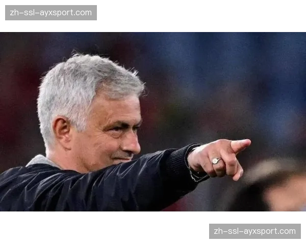 特写：在嘘声与掌声中完成告别，格策重回威斯特法伦的复杂一夜